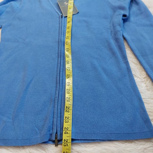 Nexus Apparel Women's China Blue Full Zipper Sweater Size: M - Picture 5 of 10